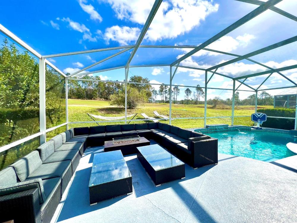 Deluxe Villa interior